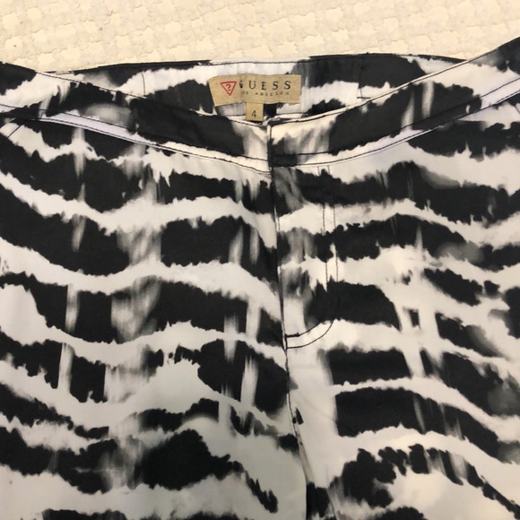 Guess boyfriend tank top & pants. - Picture 2 of 5